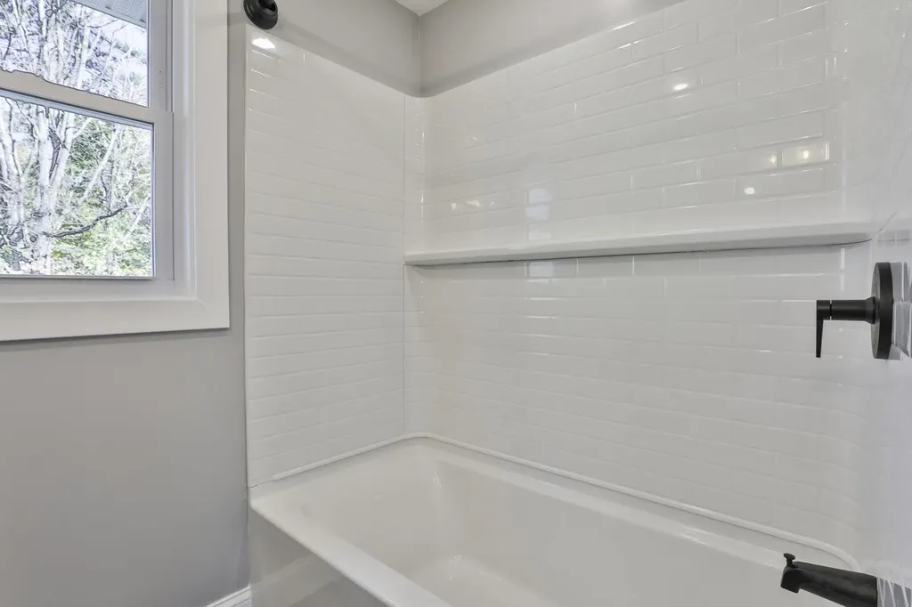 16 Palmer Road Goffstown NH 03045