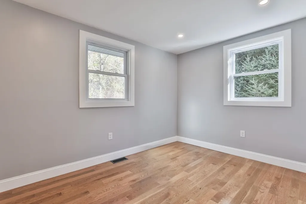 16 Palmer Road Goffstown NH 03045