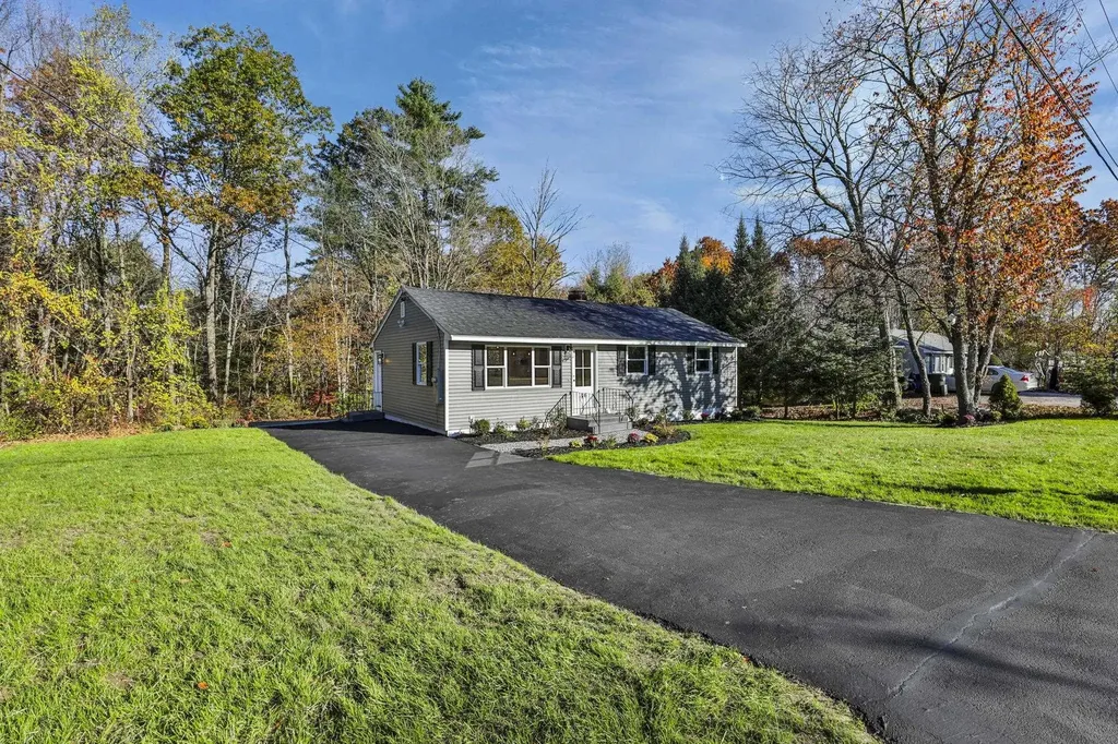 16 Palmer Road Goffstown NH 03045