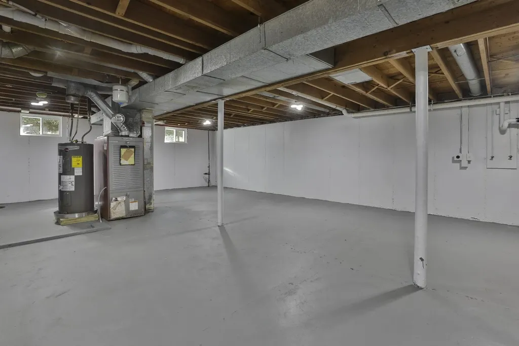 16 Palmer Road Goffstown NH 03045