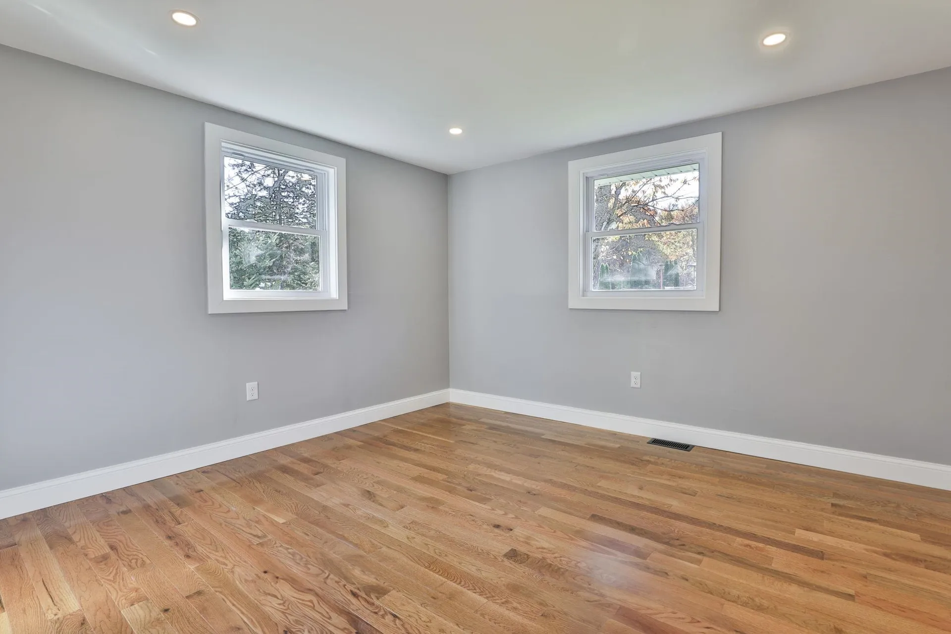 16 Palmer Road Goffstown NH 03045