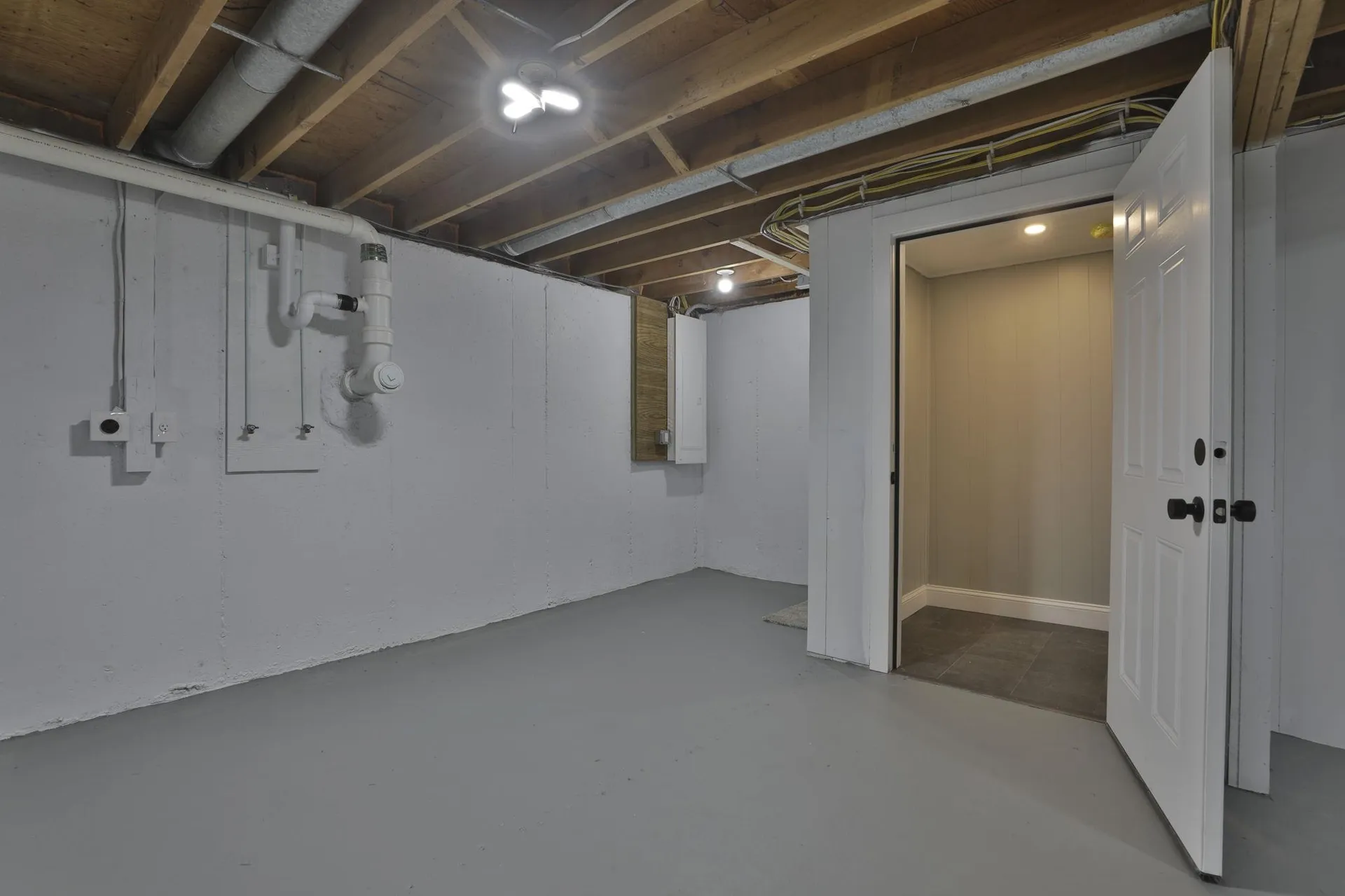 16 Palmer Road Goffstown NH 03045