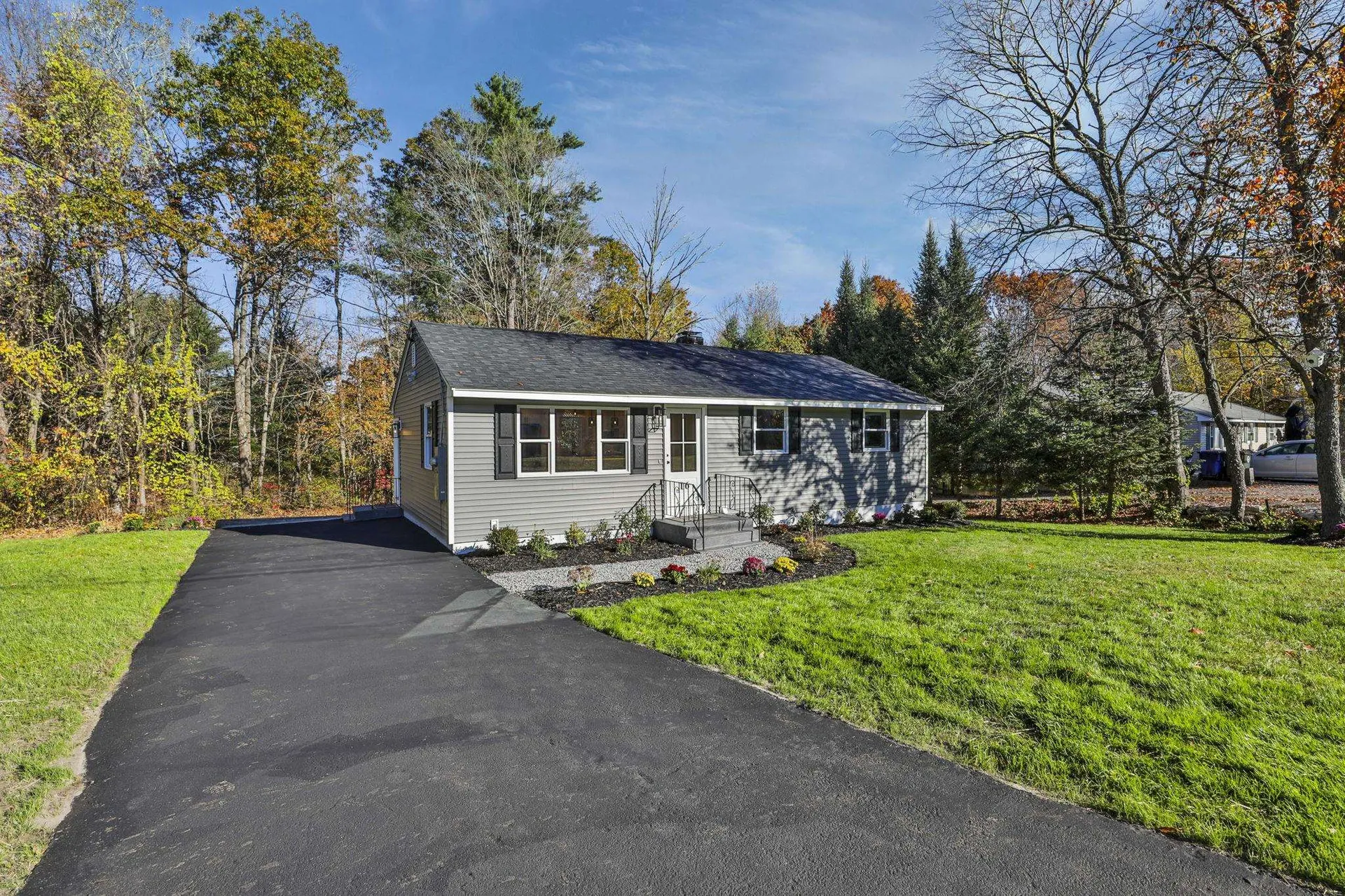 16 Palmer Road Goffstown NH 03045