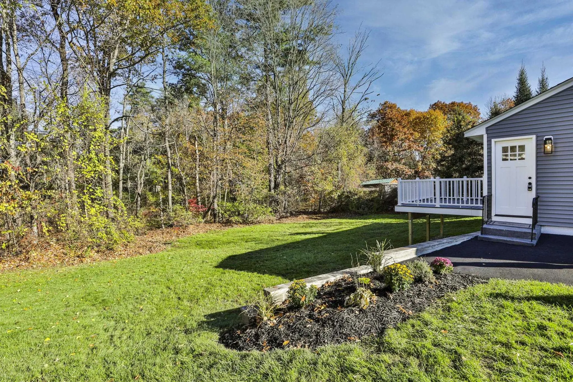 16 Palmer Road Goffstown NH 03045