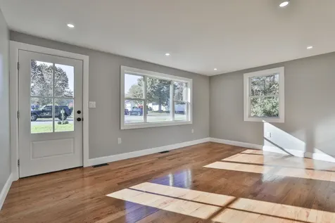 16 Palmer Road Goffstown NH 03045