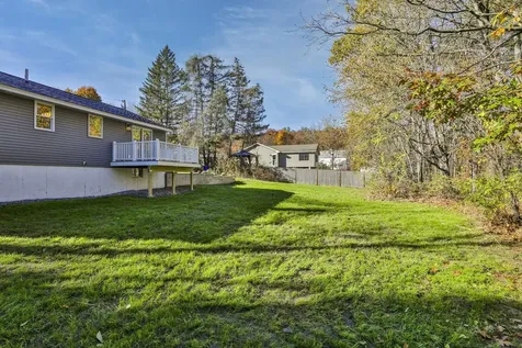 16 Palmer Road Goffstown NH 03045