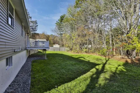 16 Palmer Road Goffstown NH 03045