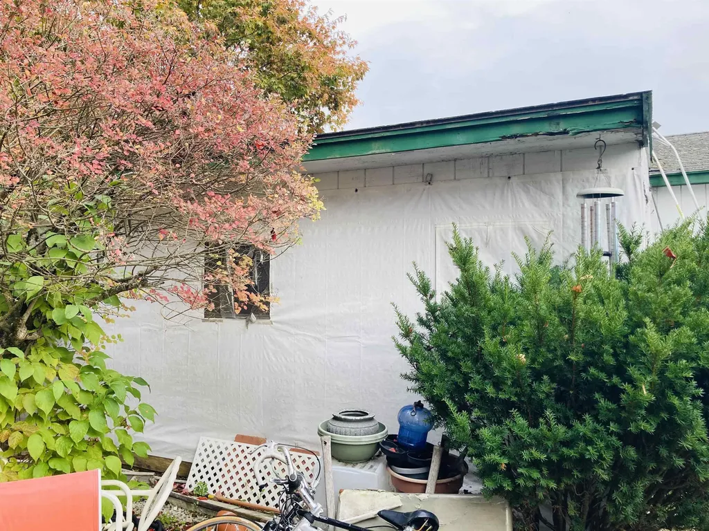 13 Elm Street Epping NH 03042