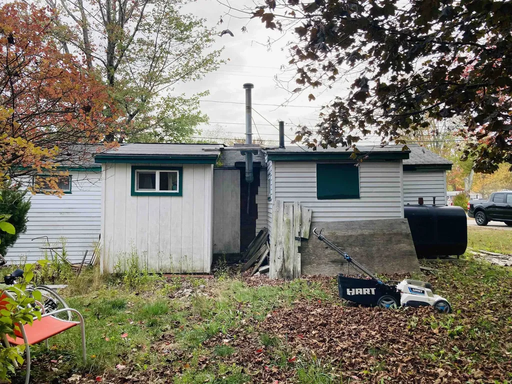 13 Elm Street Epping NH 03042