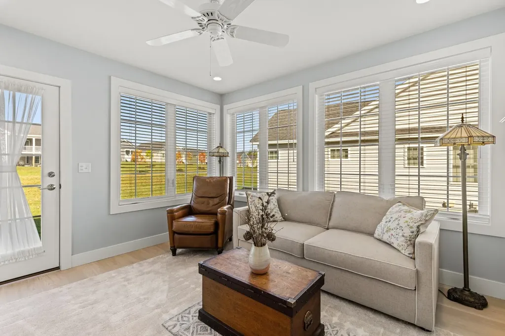 27 Mulberry Lane Epping NH 03042