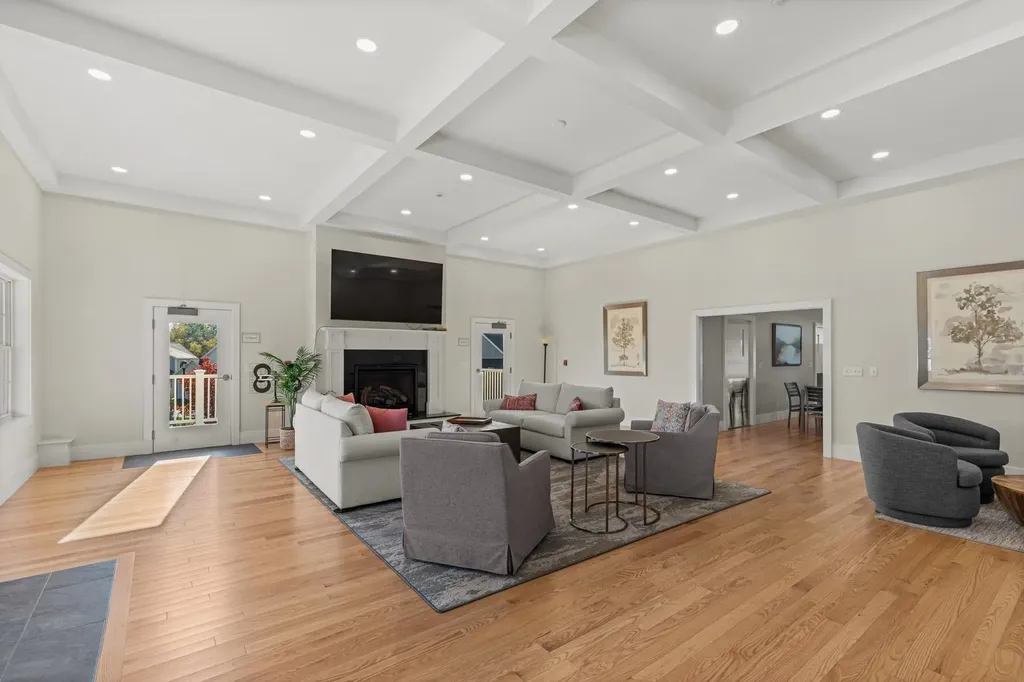 27 Mulberry Lane Epping NH 03042