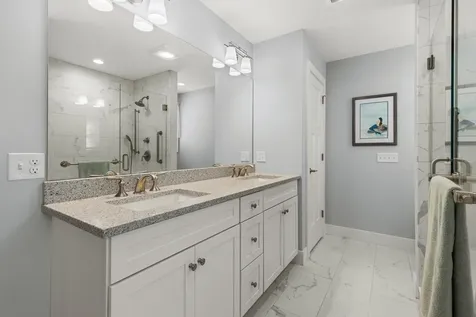 27 Mulberry Lane Epping NH 03042