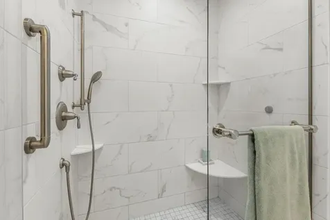 27 Mulberry Lane Epping NH 03042