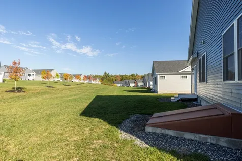 27 Mulberry Lane Epping NH 03042