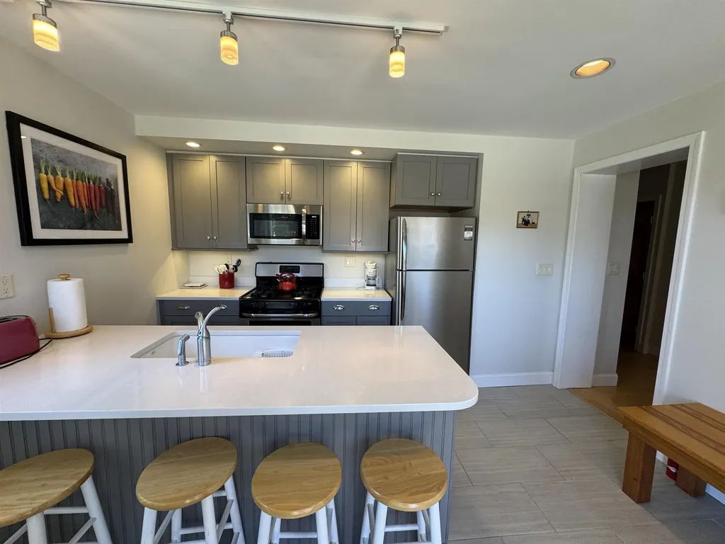 92 Main Street Ludlow VT 05149