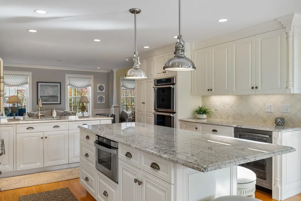 2 Rands Lane Rye NH 03870