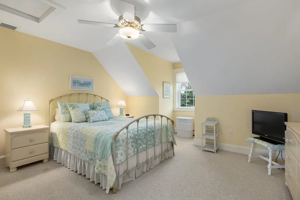 2 Rands Lane Rye NH 03870