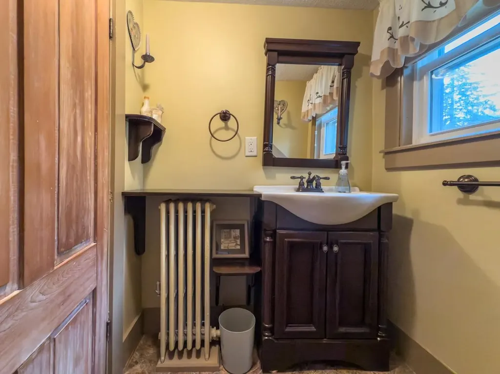 255 River Road Manchester NH 03104