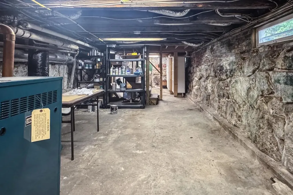 255 River Road Manchester NH 03104