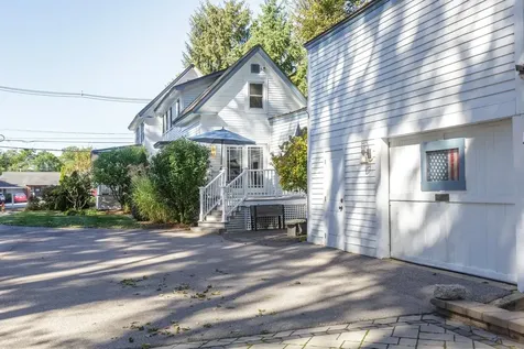 255 River Road Manchester NH 03104