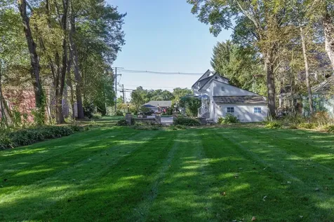 255 River Road Manchester NH 03104