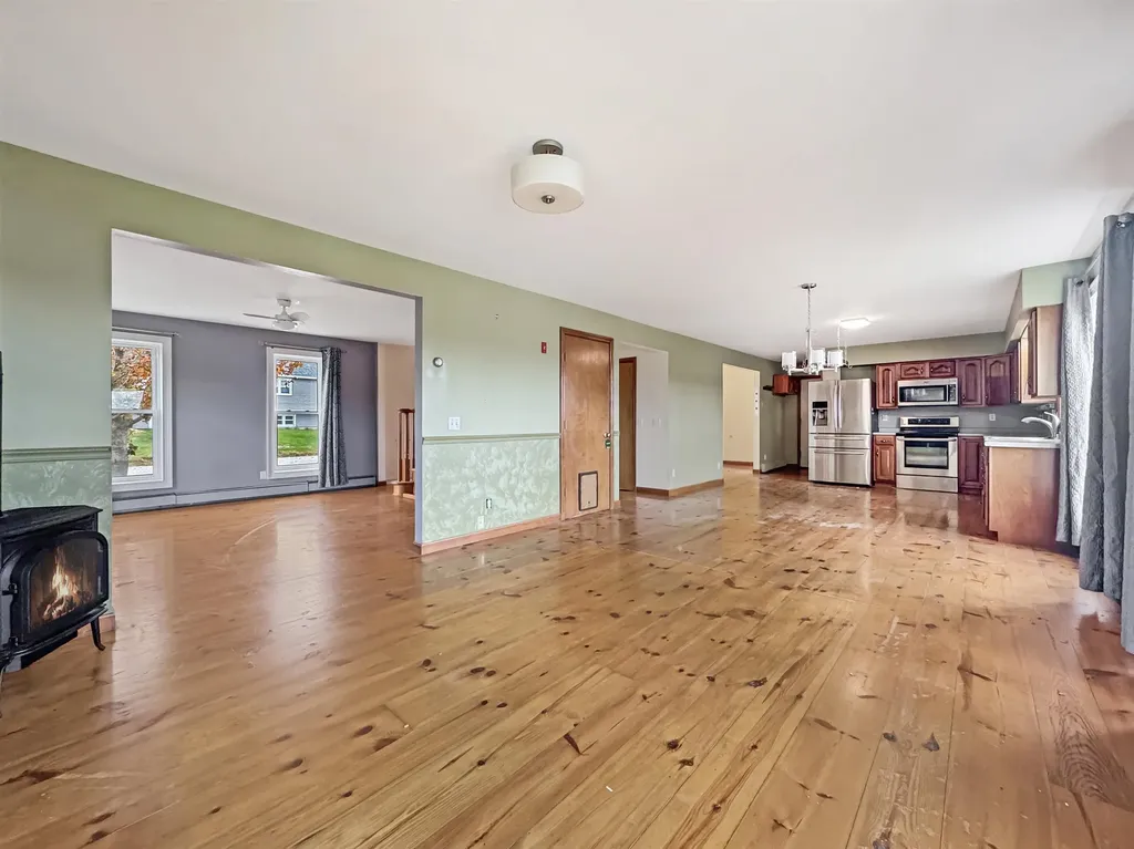 19 Silver Hill Drive Epsom NH 03234