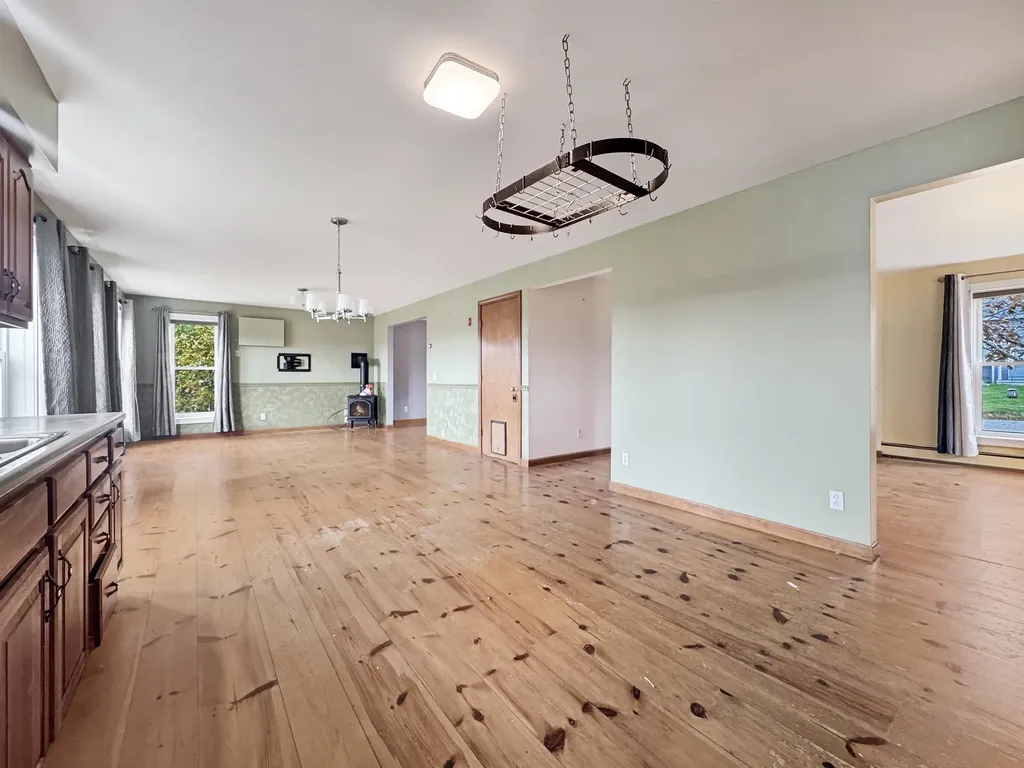 19 Silver Hill Drive Epsom NH 03234