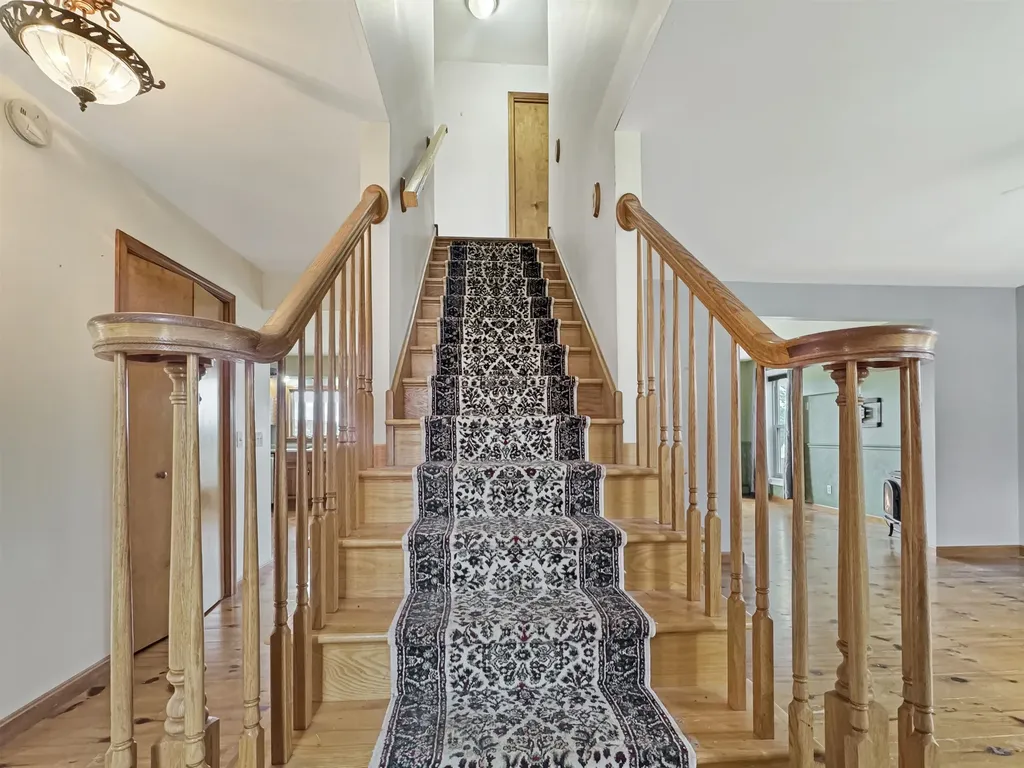 19 Silver Hill Drive Epsom NH 03234