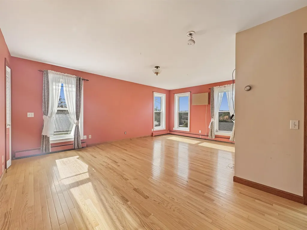 19 Silver Hill Drive Epsom NH 03234