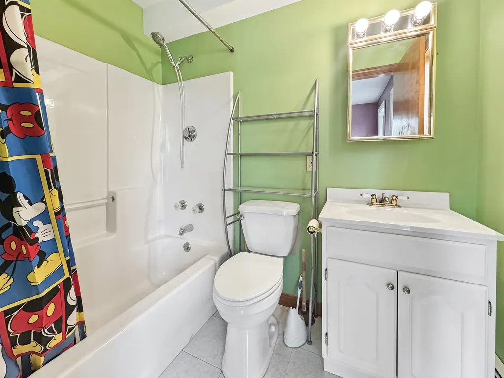 19 Silver Hill Drive Epsom NH 03234