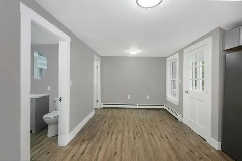 4 Badger Street Nashua NH 03060