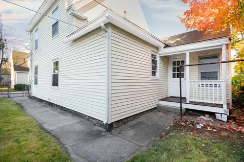 4 Badger Street Nashua NH 03060