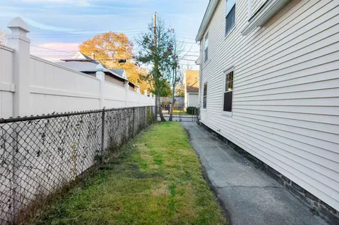 4 Badger Street Nashua NH 03060