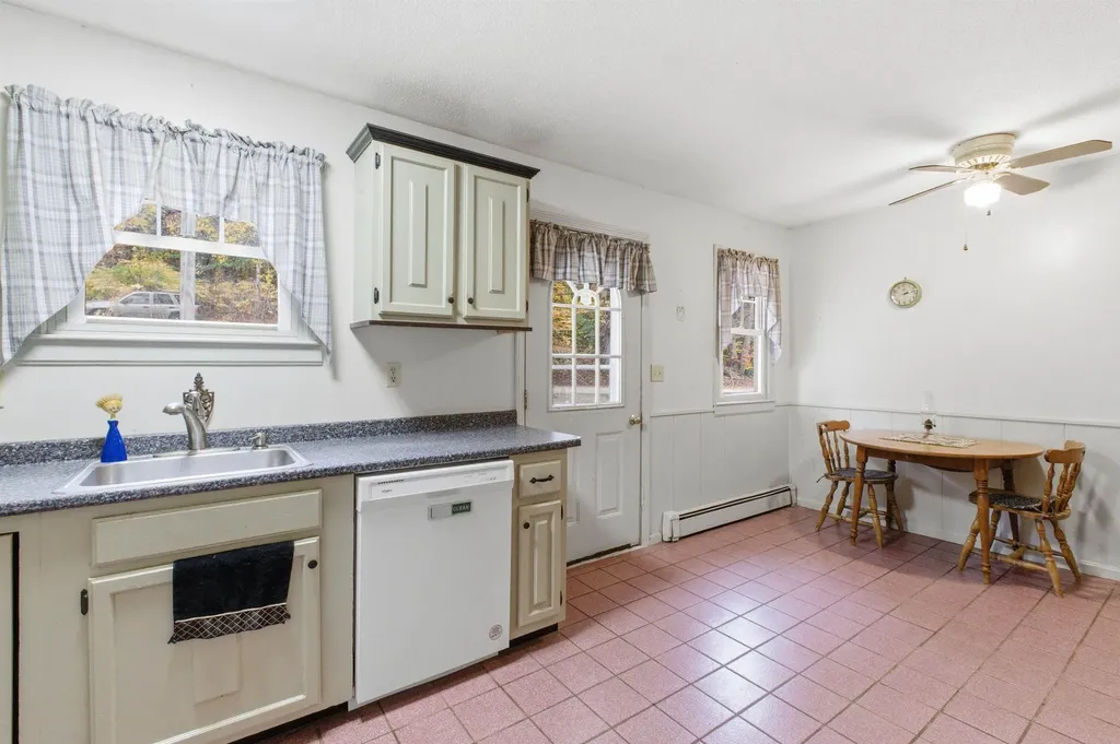 187 Summit Street Franklin NH 03035