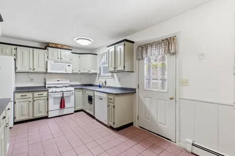 187 Summit Street Franklin NH 03035