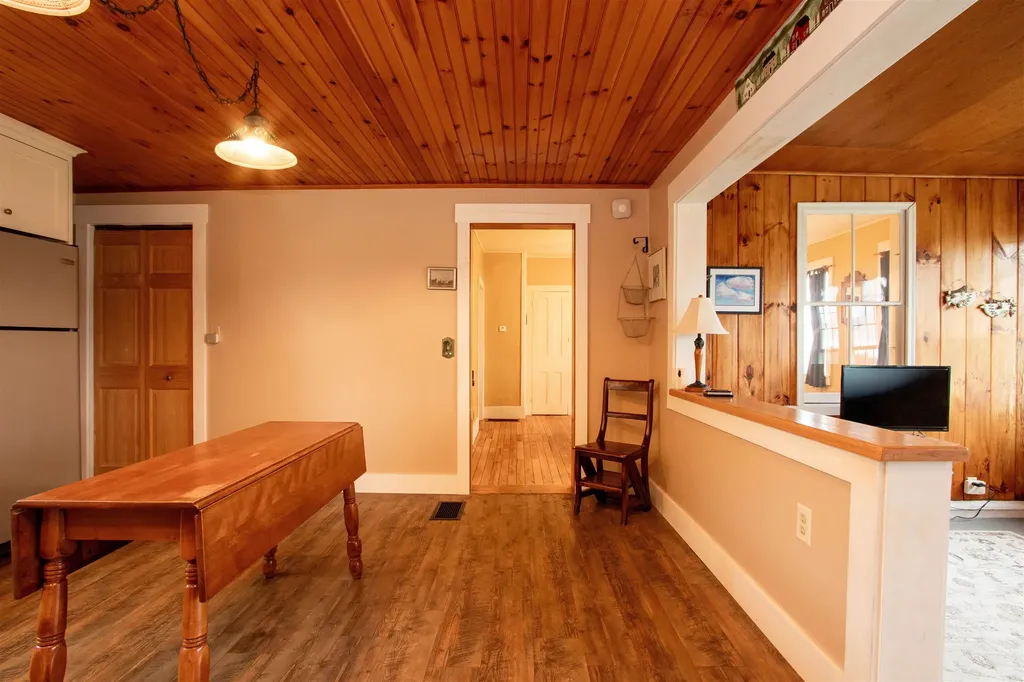 391 Bimson Drive Barnet VT 05821