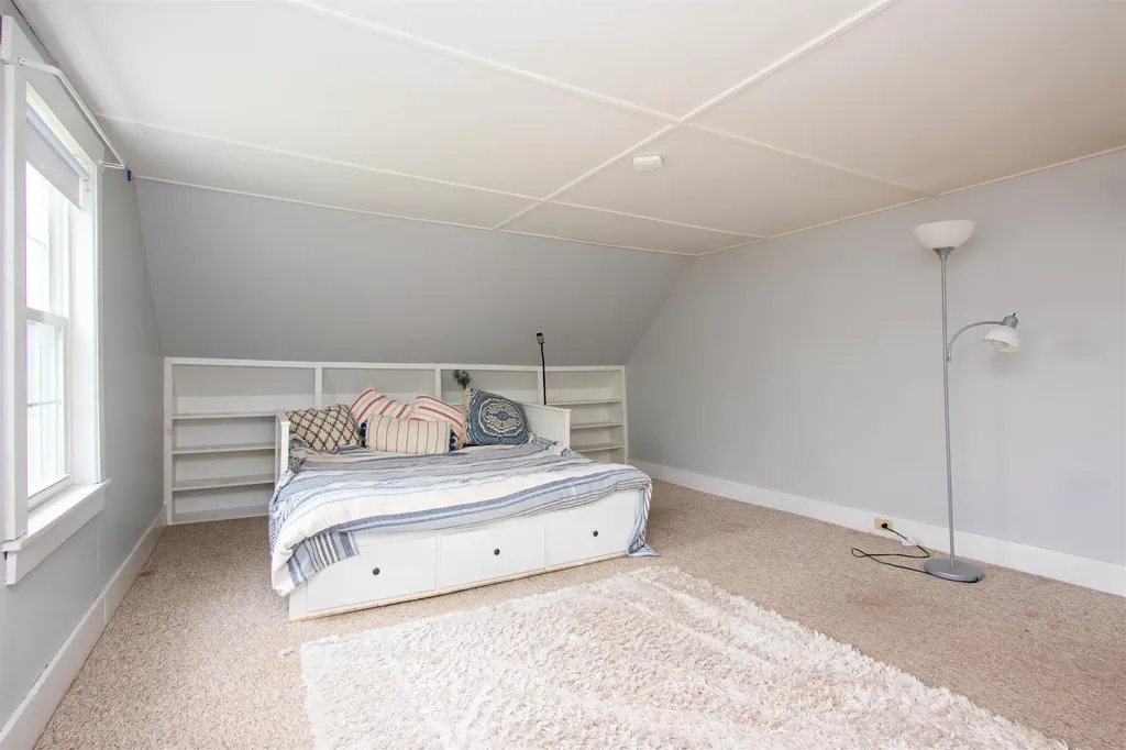 391 Bimson Drive Barnet VT 05821