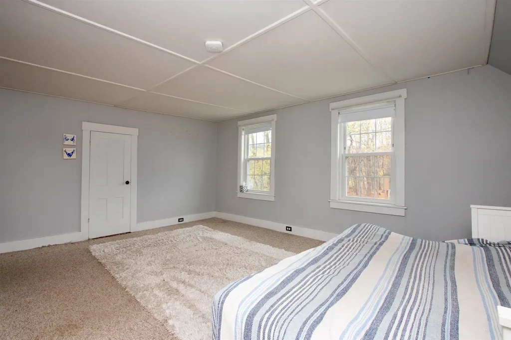 391 Bimson Drive Barnet VT 05821