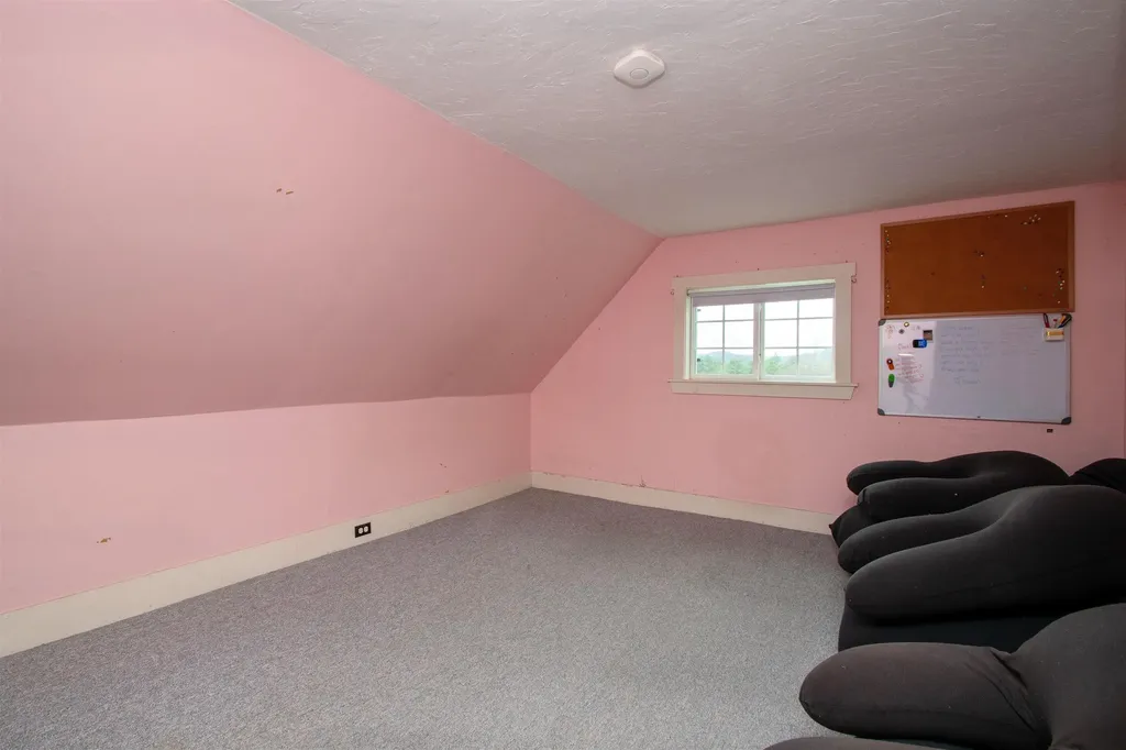 391 Bimson Drive Barnet VT 05821