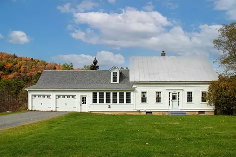 391 Bimson Drive Barnet VT 05821