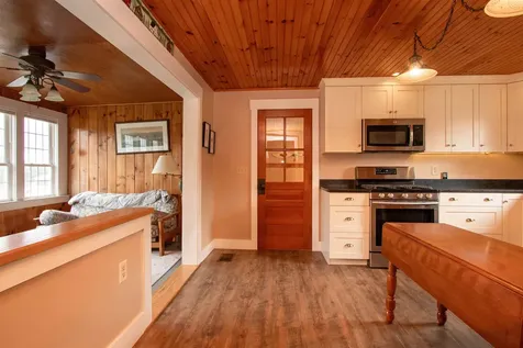 391 Bimson Drive Barnet VT 05821