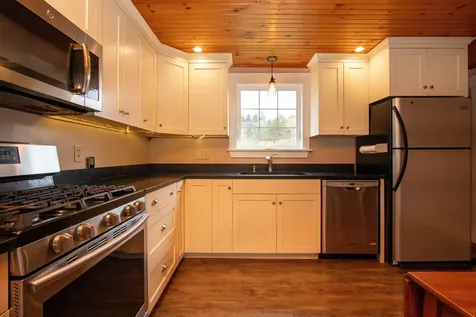 391 Bimson Drive Barnet VT 05821