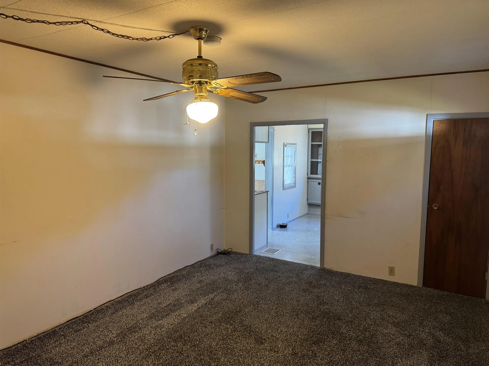 31 Crescent Drive Brattleboro VT 05301