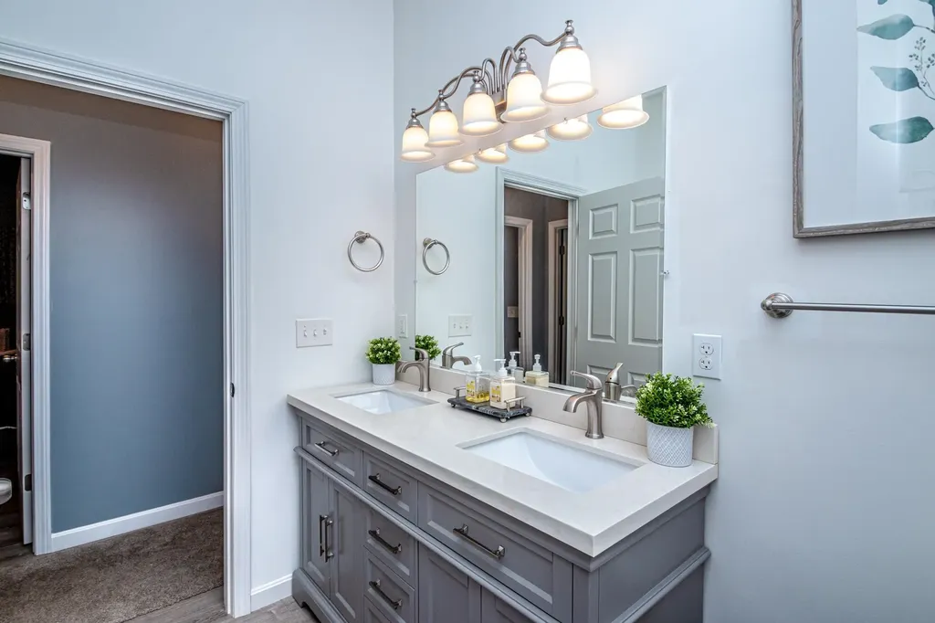 74 Garmish Road Conway NH 03818