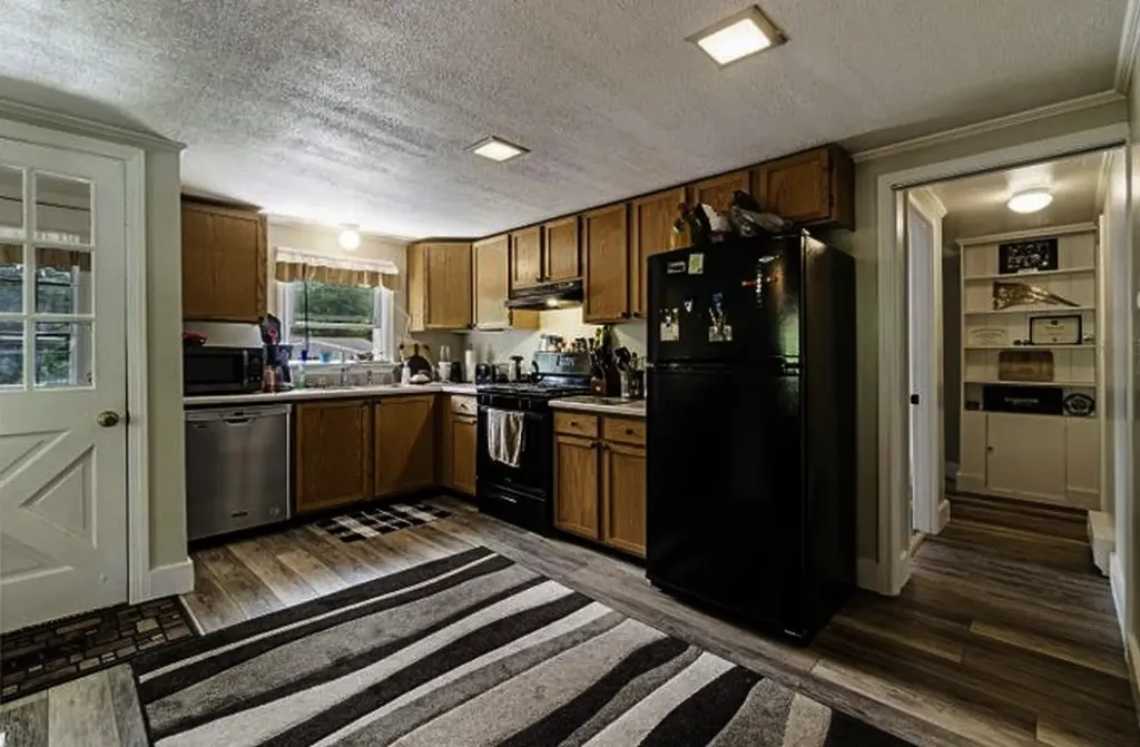 37 Pleasant Point Road Lebanon ME 04027