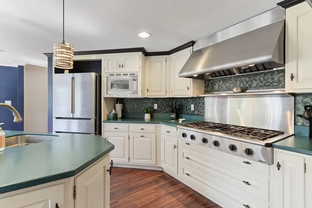 227 Portsmouth Avenue Stratham NH 03885