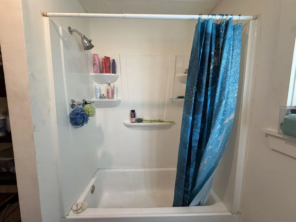 37 Dee Haven Lane Sharon VT 05065