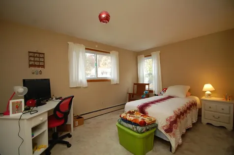 6 Deerhead Street Hooksett NH 03106