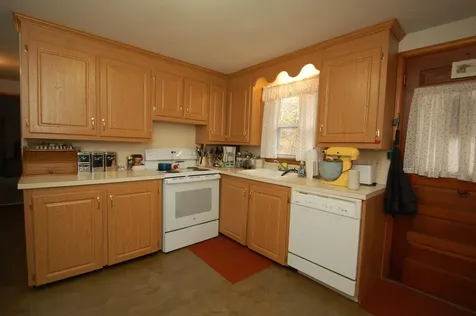 6 Deerhead Street Hooksett NH 03106