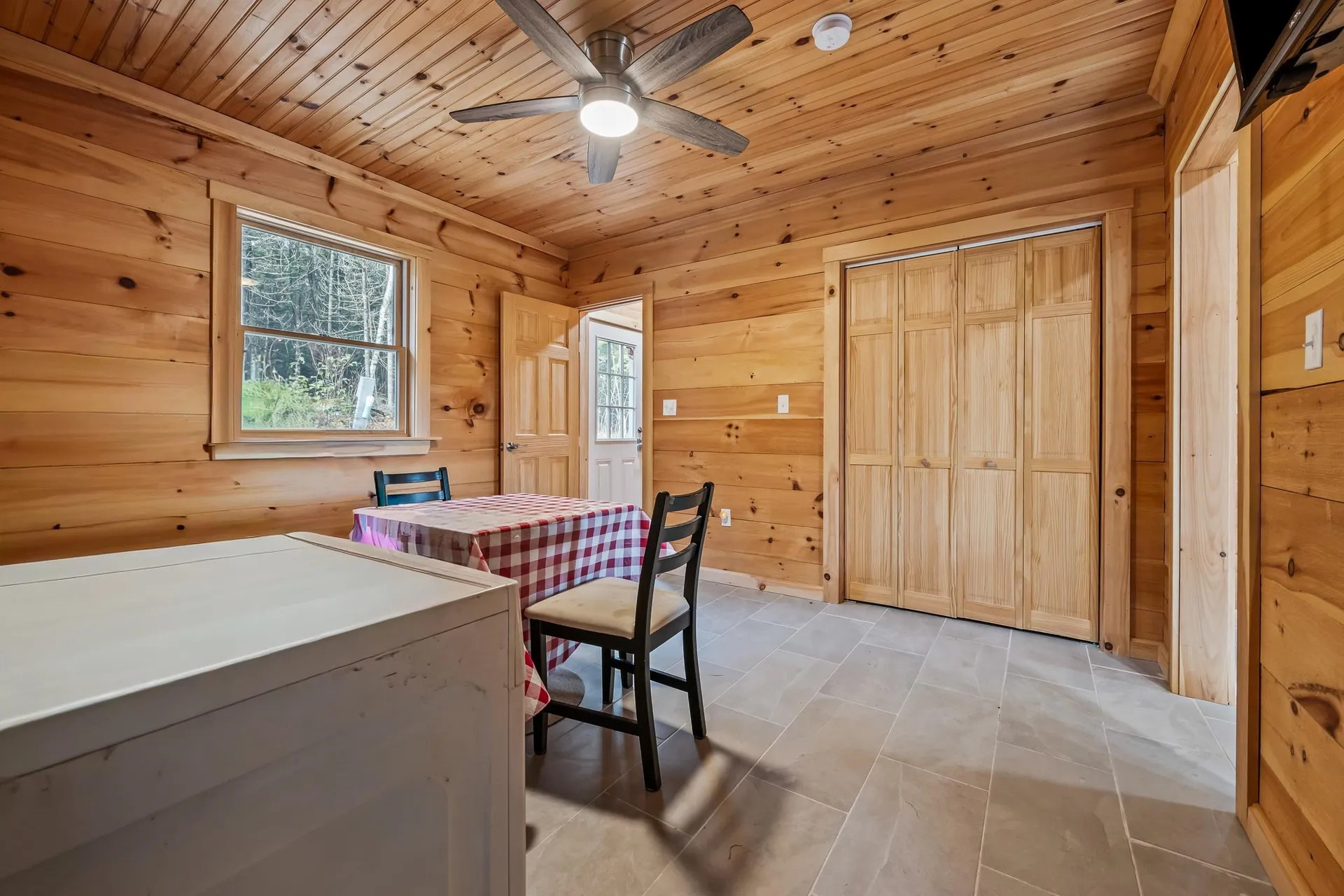 10 Pontook Estates Dummer NH 03588